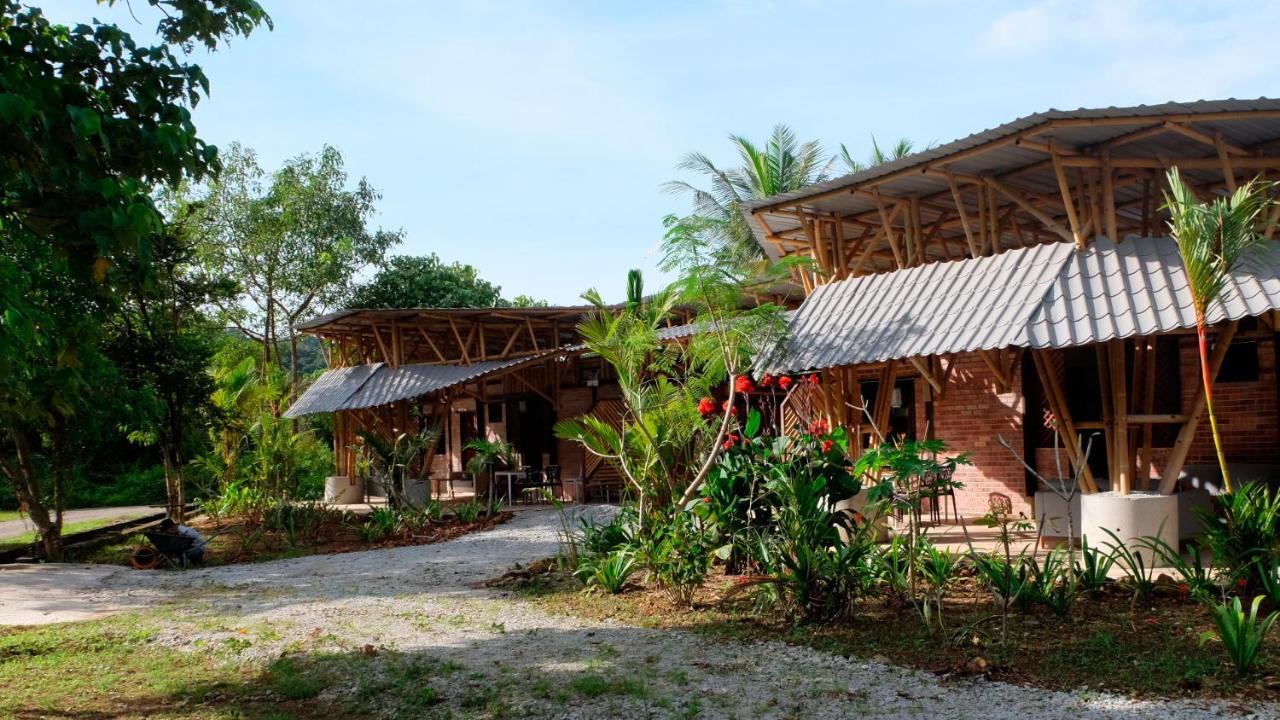 Bamboo Cottage Langkawi 판타이체낭 외부 사진